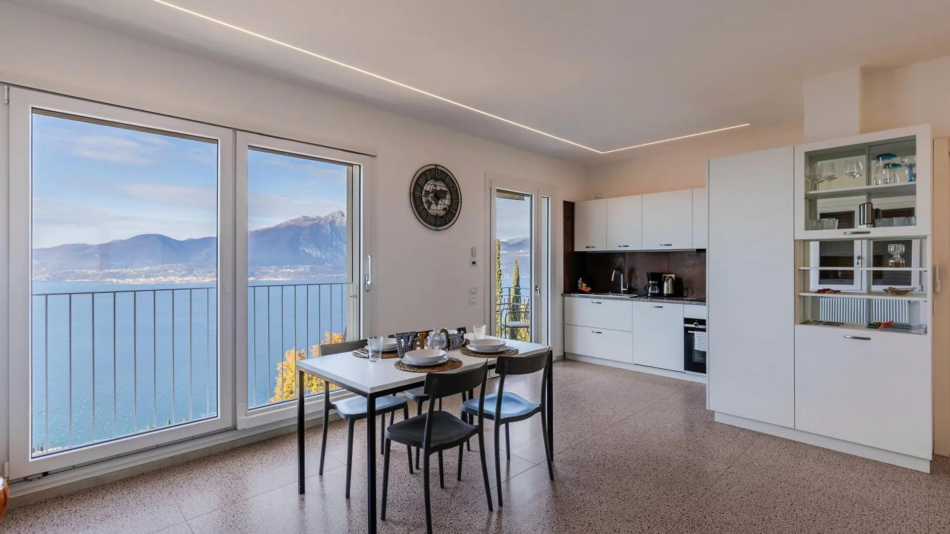 Apartment Casa Serena Lake View Torri Del Benaco Italy